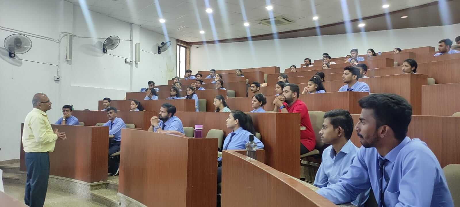 Extension Lecture Image 10 