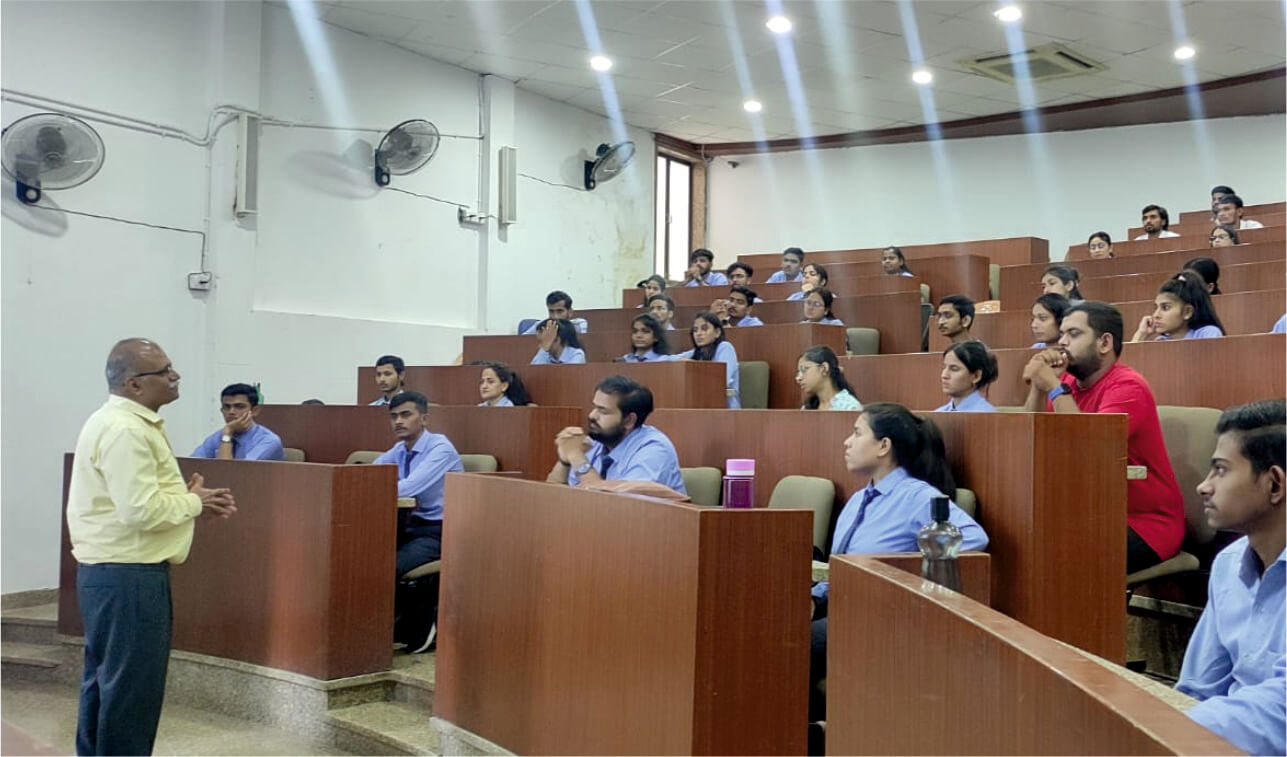 Extension Lecture Image 2