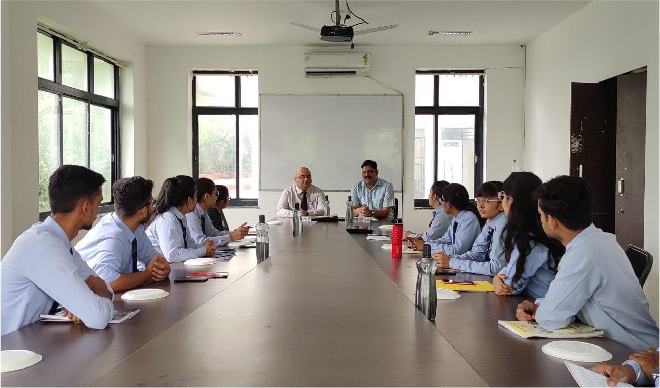 Extension Lecture Image 3